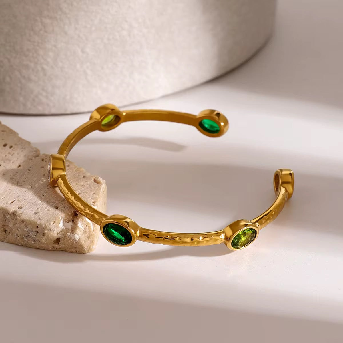 Aurora Cuff